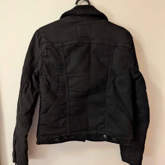 Levi's Women's Original Sherpa Trucker Jacket Sz XS - Picture 3 of 3
